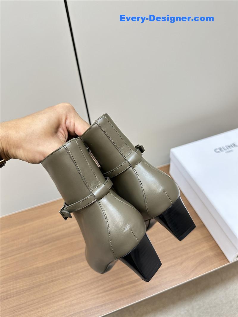 Ce1i*e small square toe boots