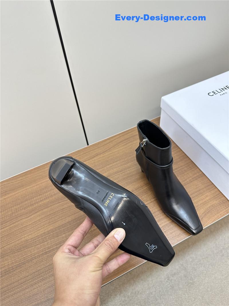 Ce1i*e small square toe boots