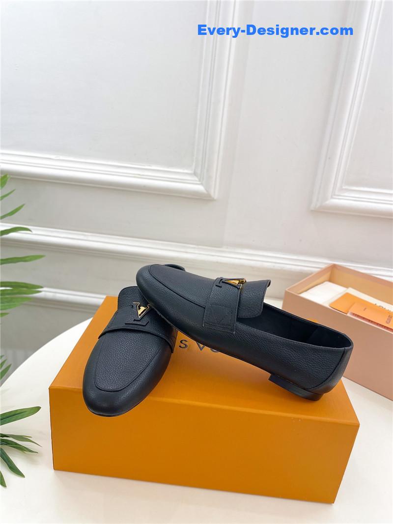 l0vis Vvtt0n lv new flat loafers
