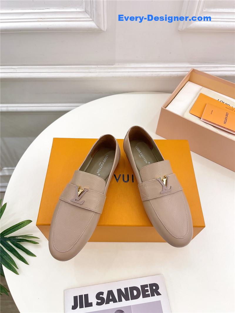l0vis Vvtt0n lv new flat loafers