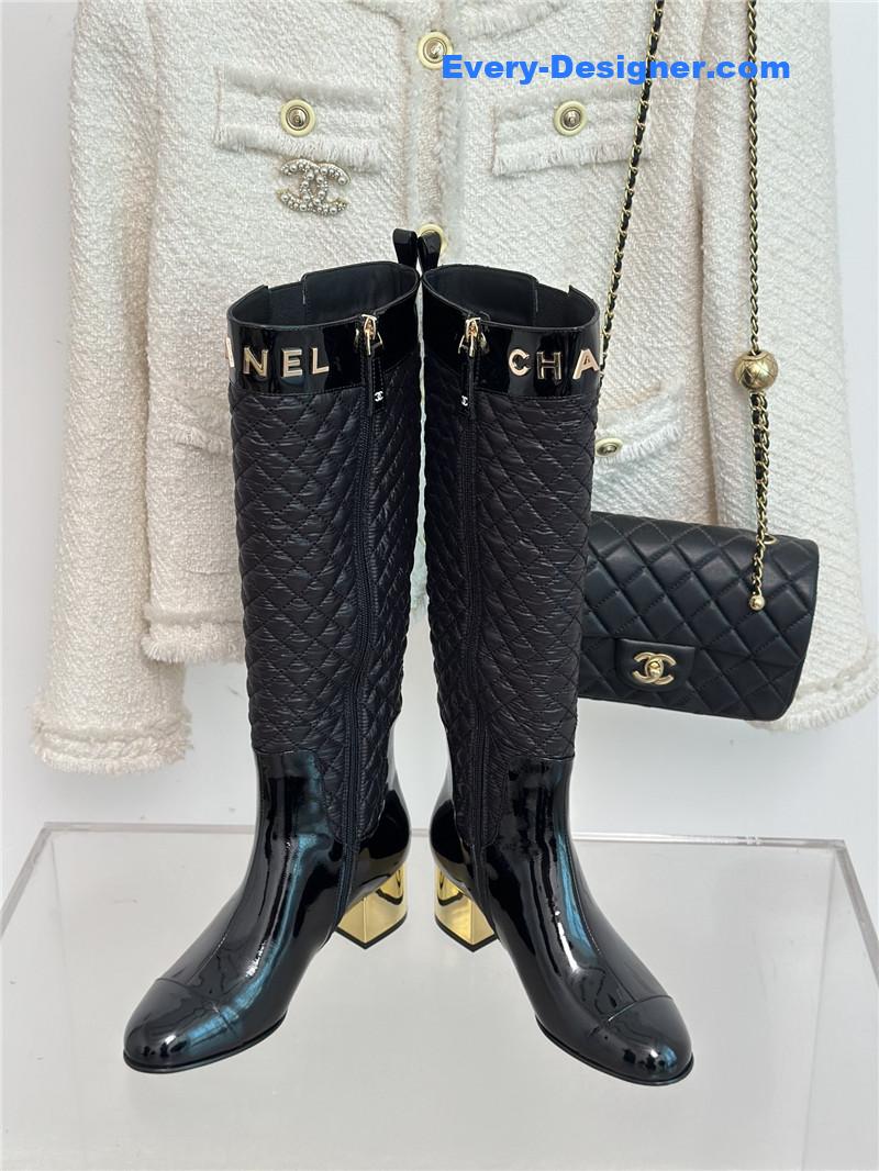 CC letter rhombus down boots