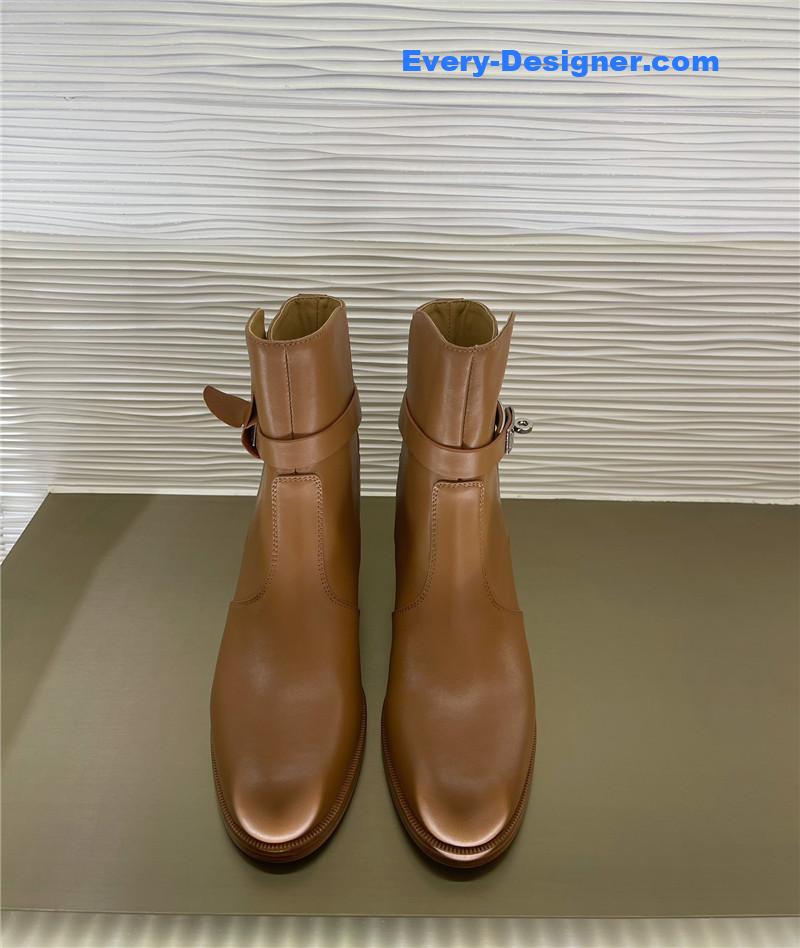 H**me5 new classic kelly buckle leather boots