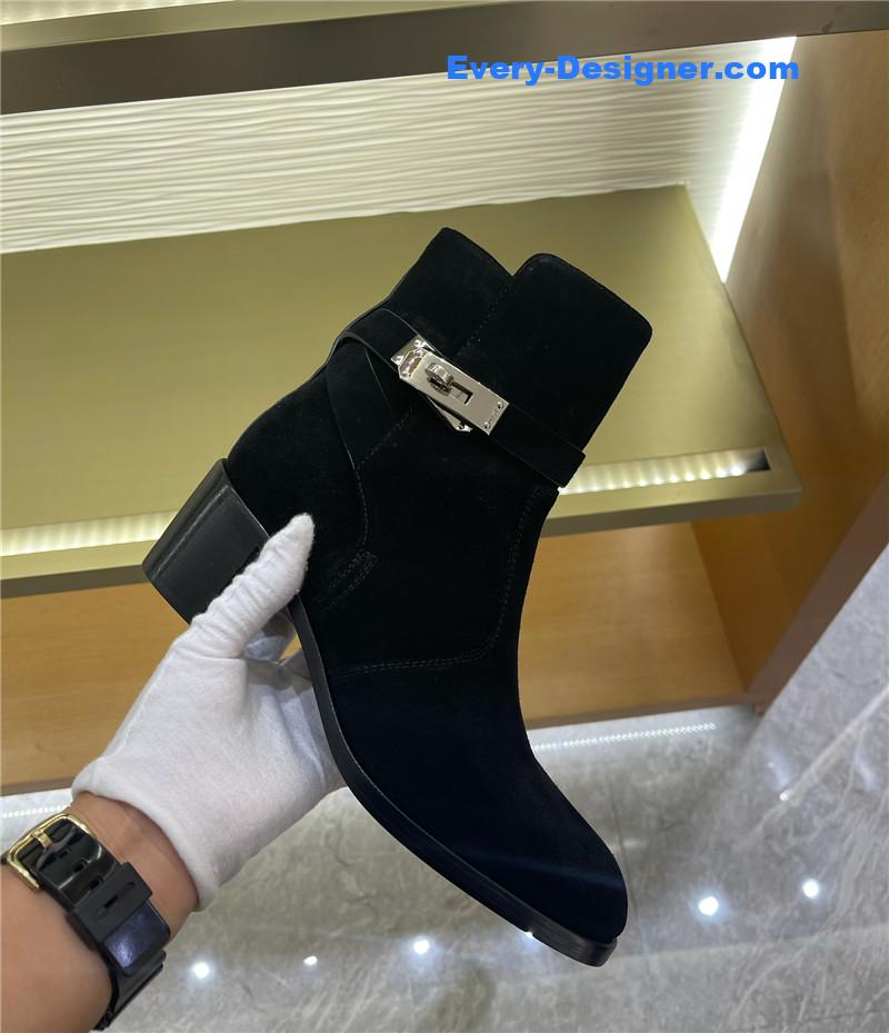 H**me5 new classic kelly buckle short boots