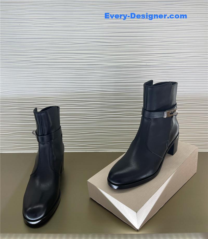 H**me5 new classic kelly buckle short boots