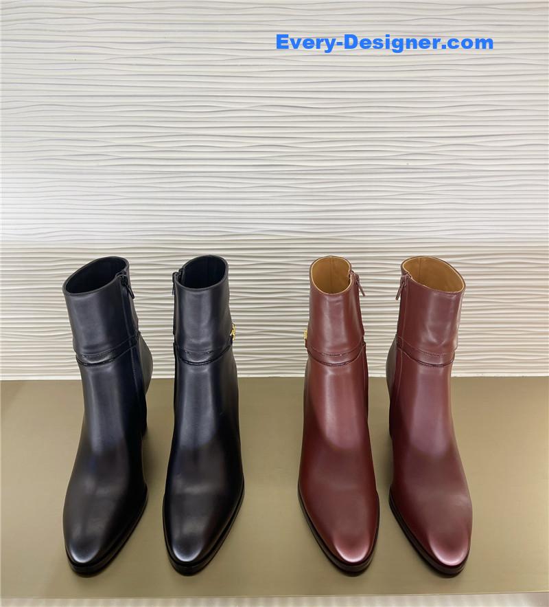 Ce1i*e padded sheepskin bronzing logo short boots