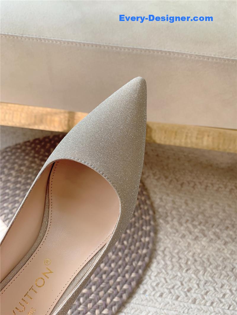 l0vis Vvtt0n lv new blossom high heels