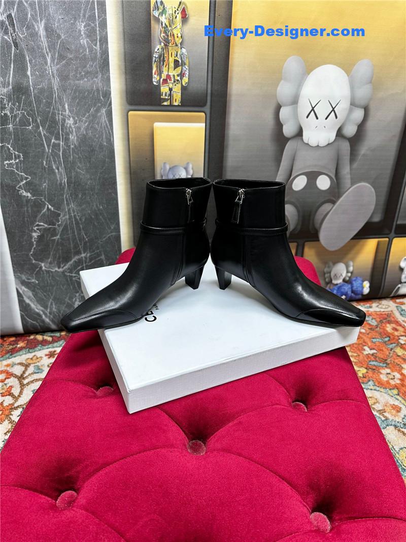 Ce1i*e arc de triomphe pointed toe early autumn short boots