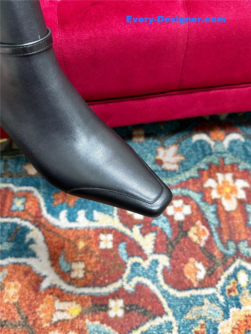 Ce1i*e arc de triomphe pointed toe early autumn short boots