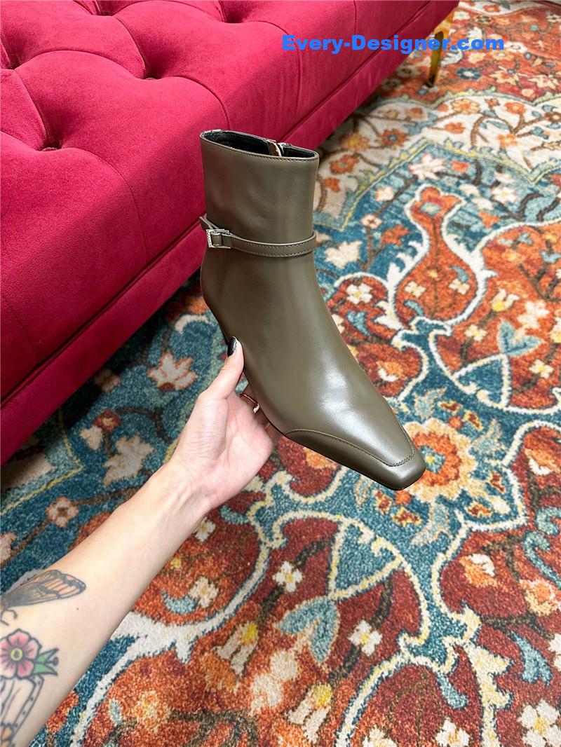 Ce1i*e arc de triomphe pointed toe early autumn short boots