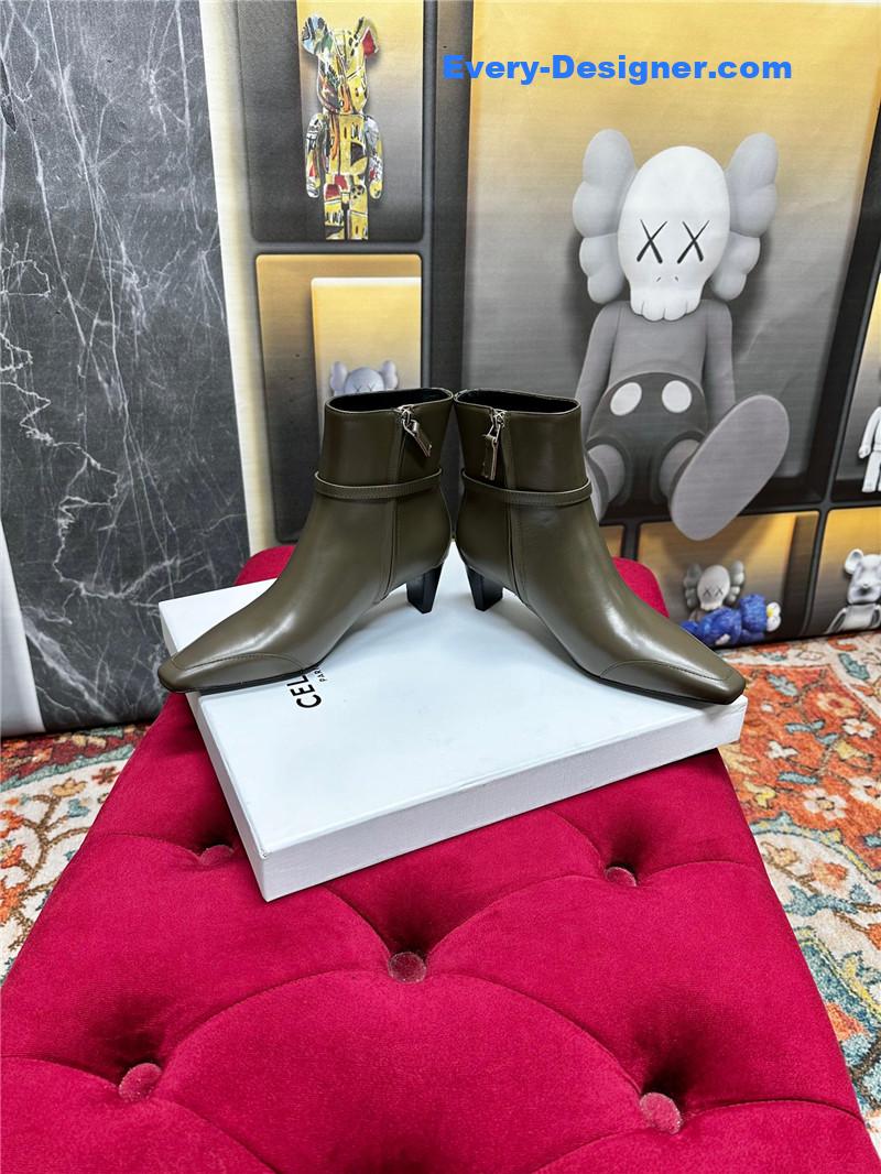 Ce1i*e arc de triomphe pointed toe early autumn short boots