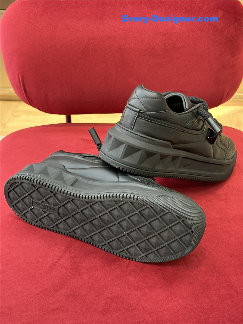 Va1e*ntin0 thick sole casual shoes