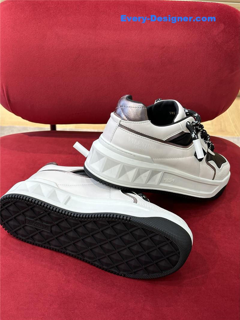 Va1e*ntin0 thick sole casual shoes