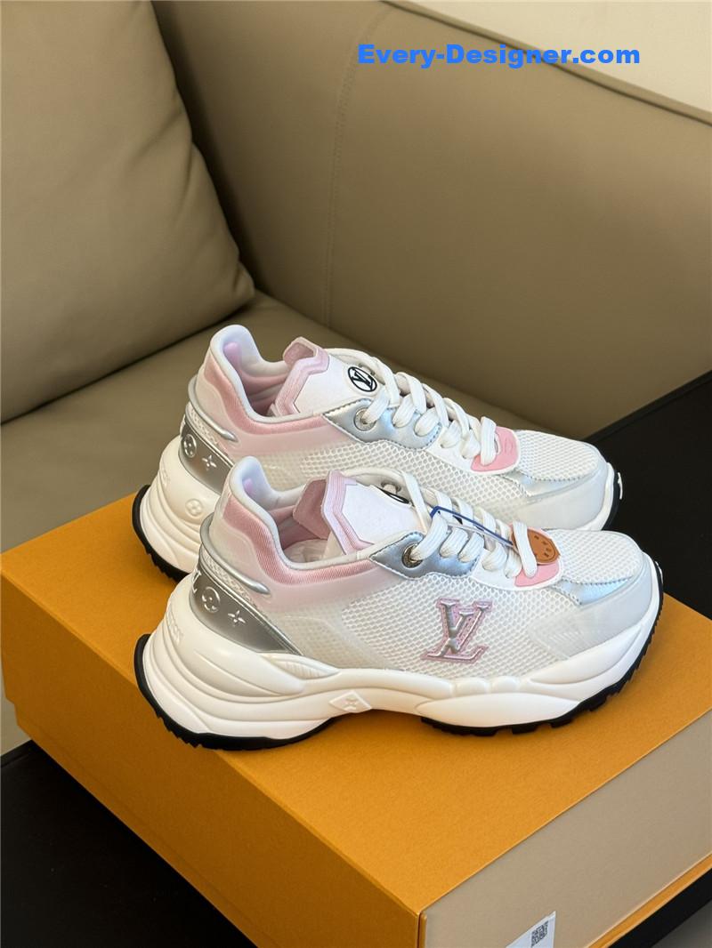 l0vis Vvtt0n lv classic running shoes