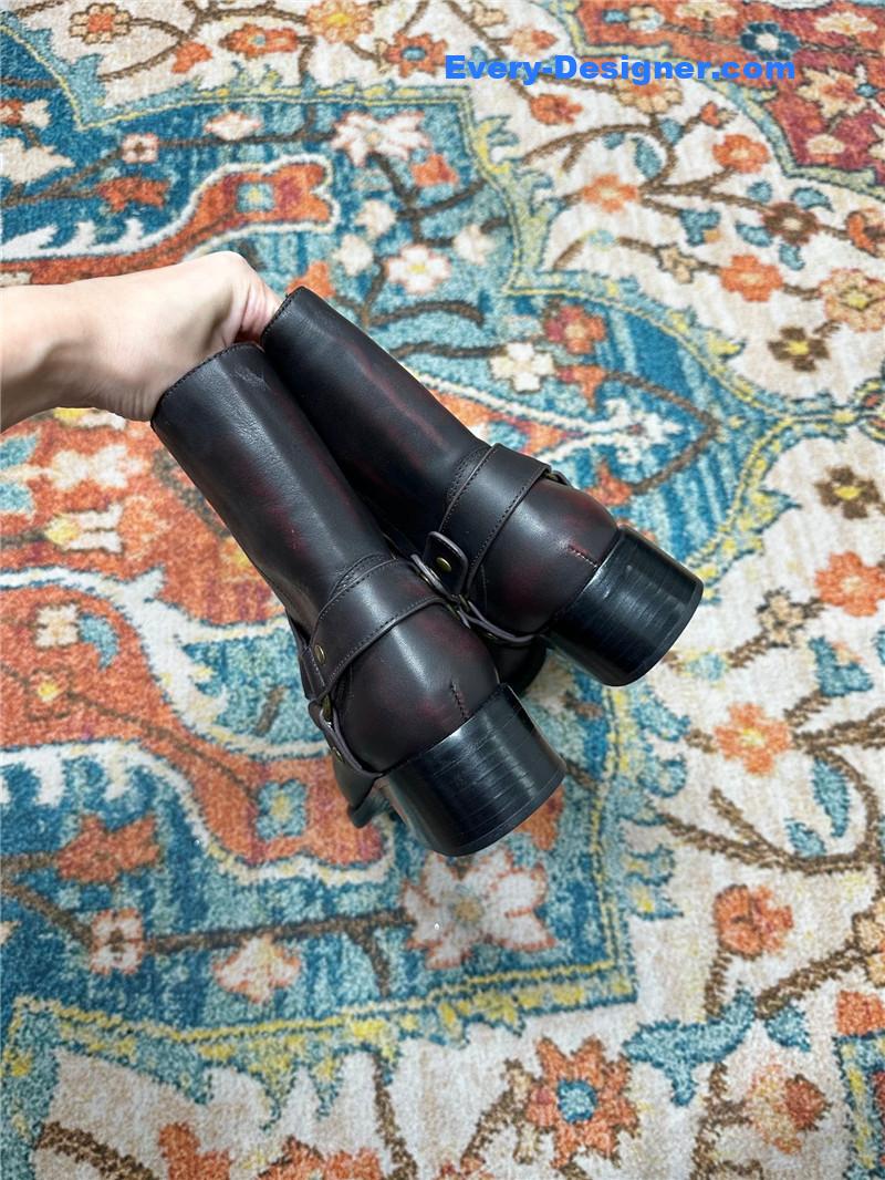 Y51 sleeveless boots