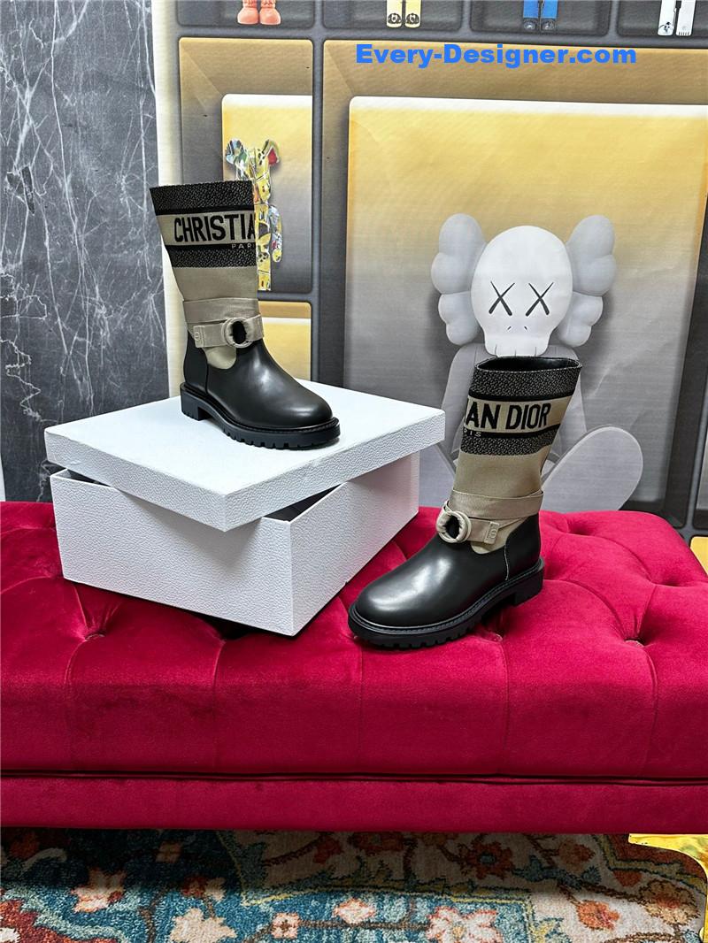 D10r classic knight boots