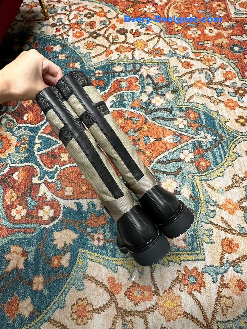 D10r classic knight boots