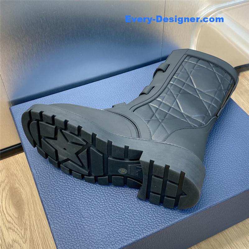 D10r low heel round toe lace up knight boots