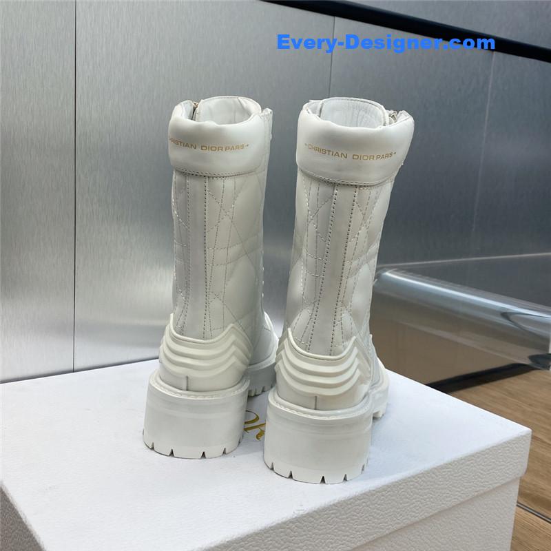 D10r low heel round toe lace up knight boots