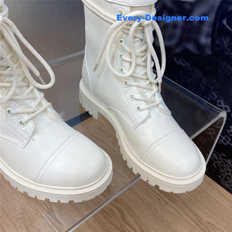 D10r belt buckle low heel round toe lace up knight boots