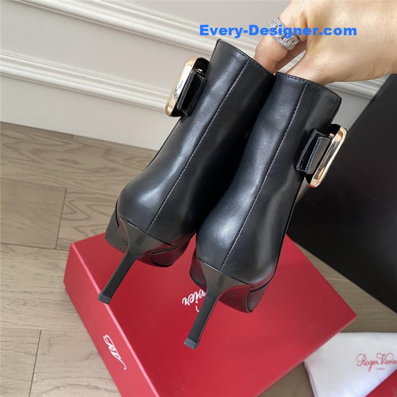 Roger vivier new stiletto boots