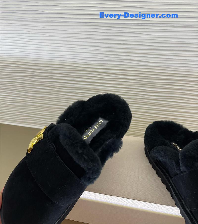 l0vis Vvtt0n lv suede fur bag half drag