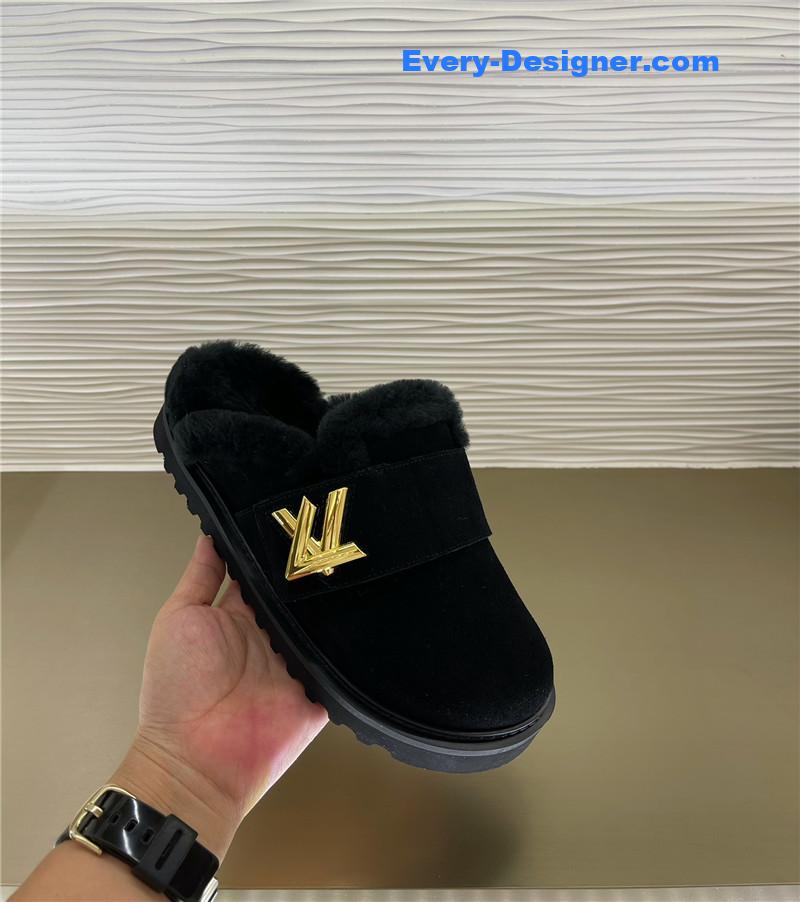 l0vis Vvtt0n lv suede fur bag half drag