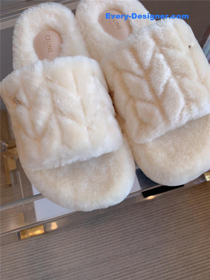 M1um1u new thick-soled furry slippers