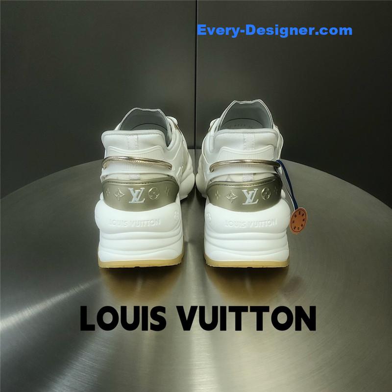 l0vis Vvtt0n lv run55 sneakers