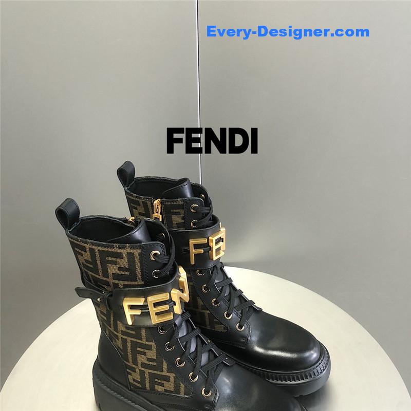 F**di metal logo martin boots short boots