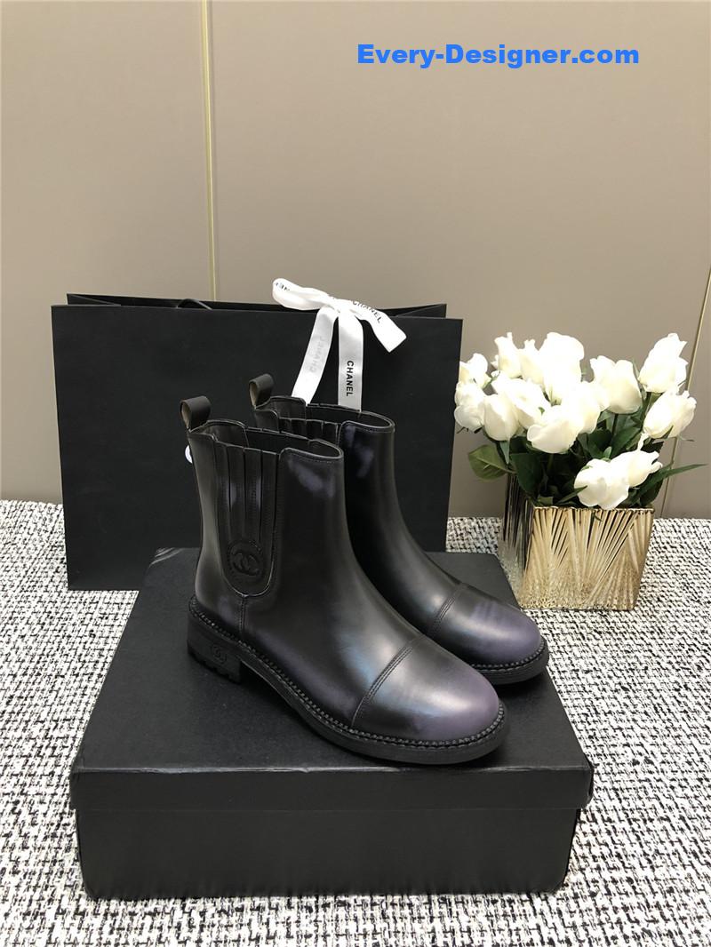 CC polished cowhide boots