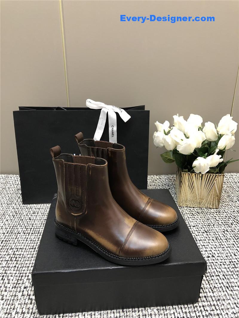CC polished cowhide boots