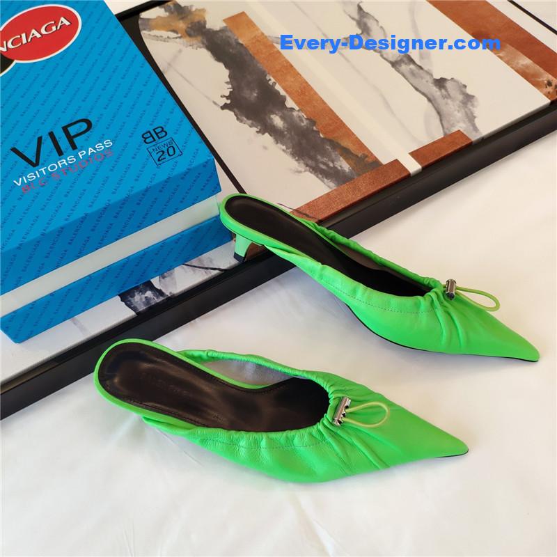 Ba1en*iaga’s new knife-heel kitten-heel elastic cuffed shoes