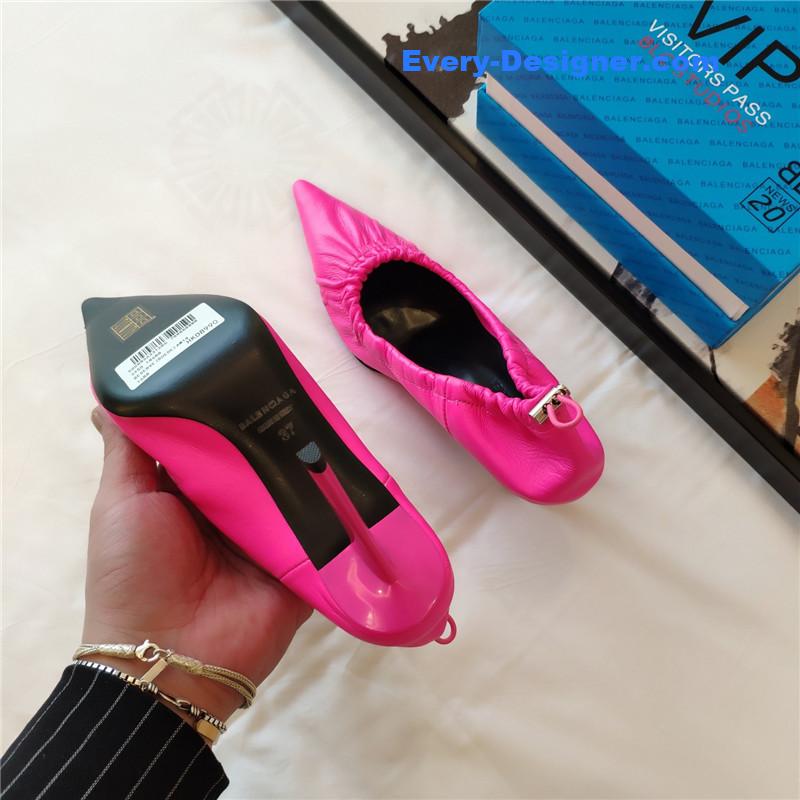 Ba1en*iaga’s new knife-heel kitten-heel elastic cuffed shoes