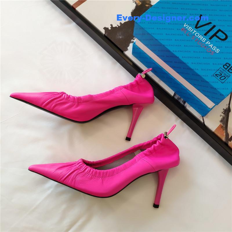 Ba1en*iaga’s new knife-heel kitten-heel elastic cuffed shoes