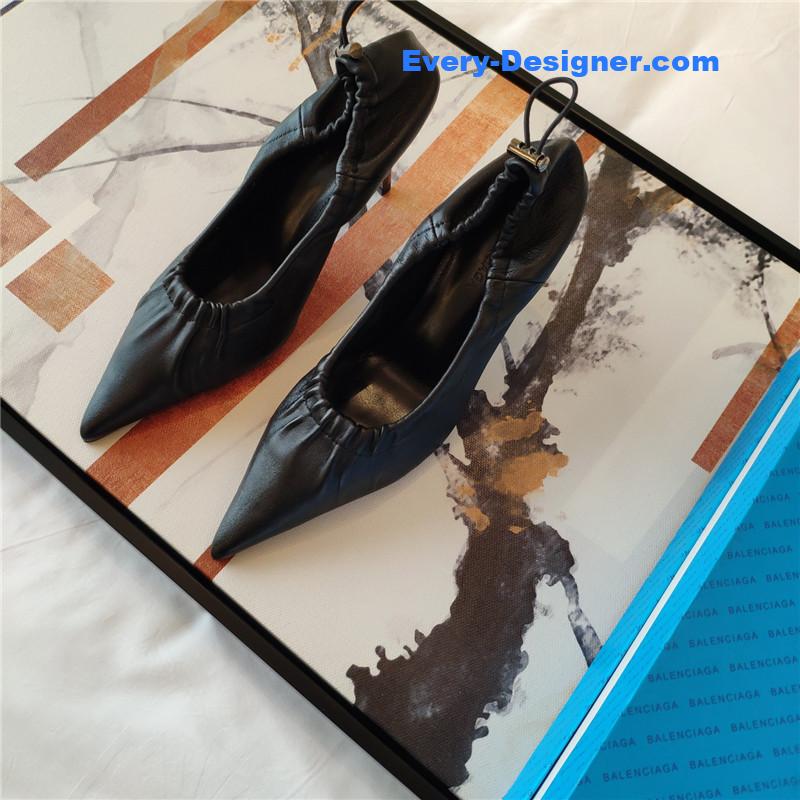 Ba1en*iaga’s new knife-heel kitten-heel elastic cuffed shoes