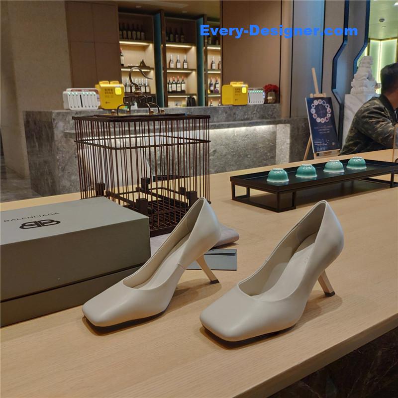 Ba1en*iaga new figure 7 shoes