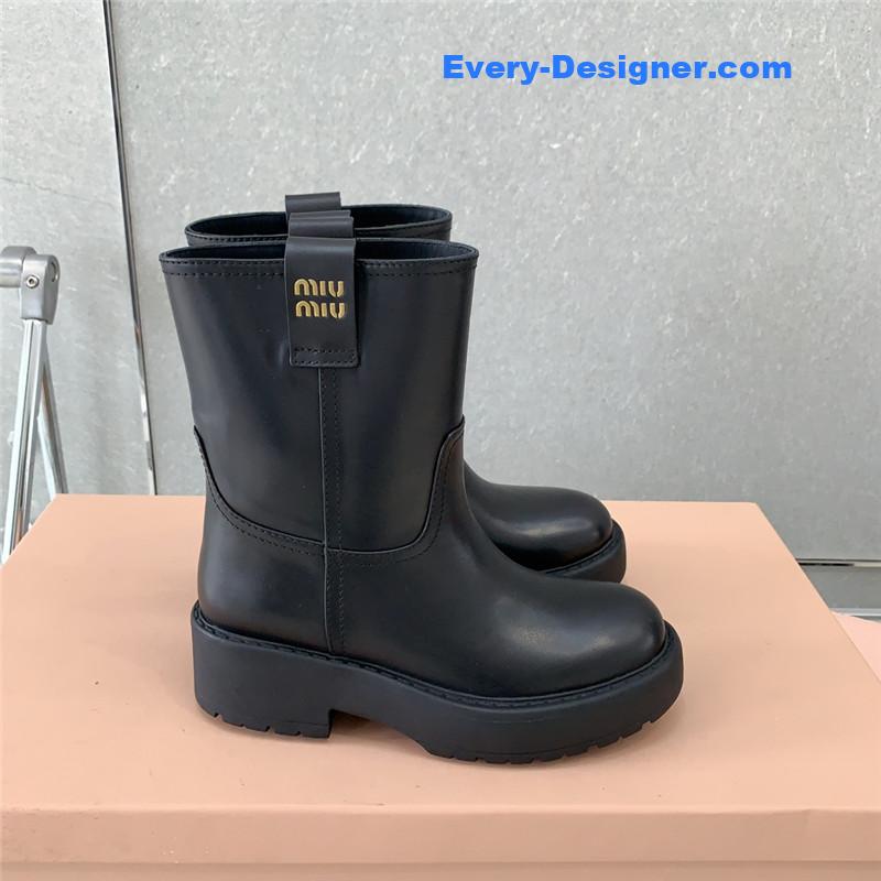 M1um1u new knight boots