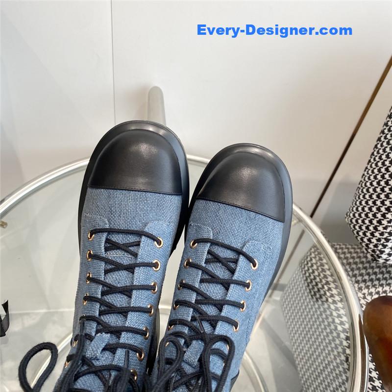 Ch**el lace up martin boots