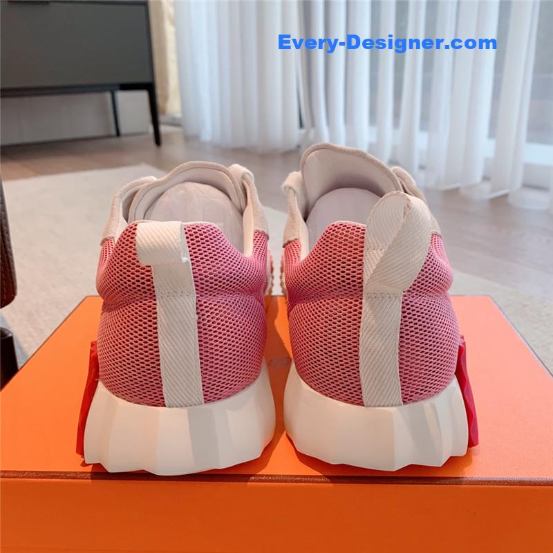 H**me5 pink bouncing sneakers