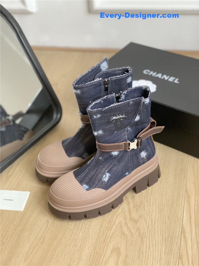 CC hidden canvas boots