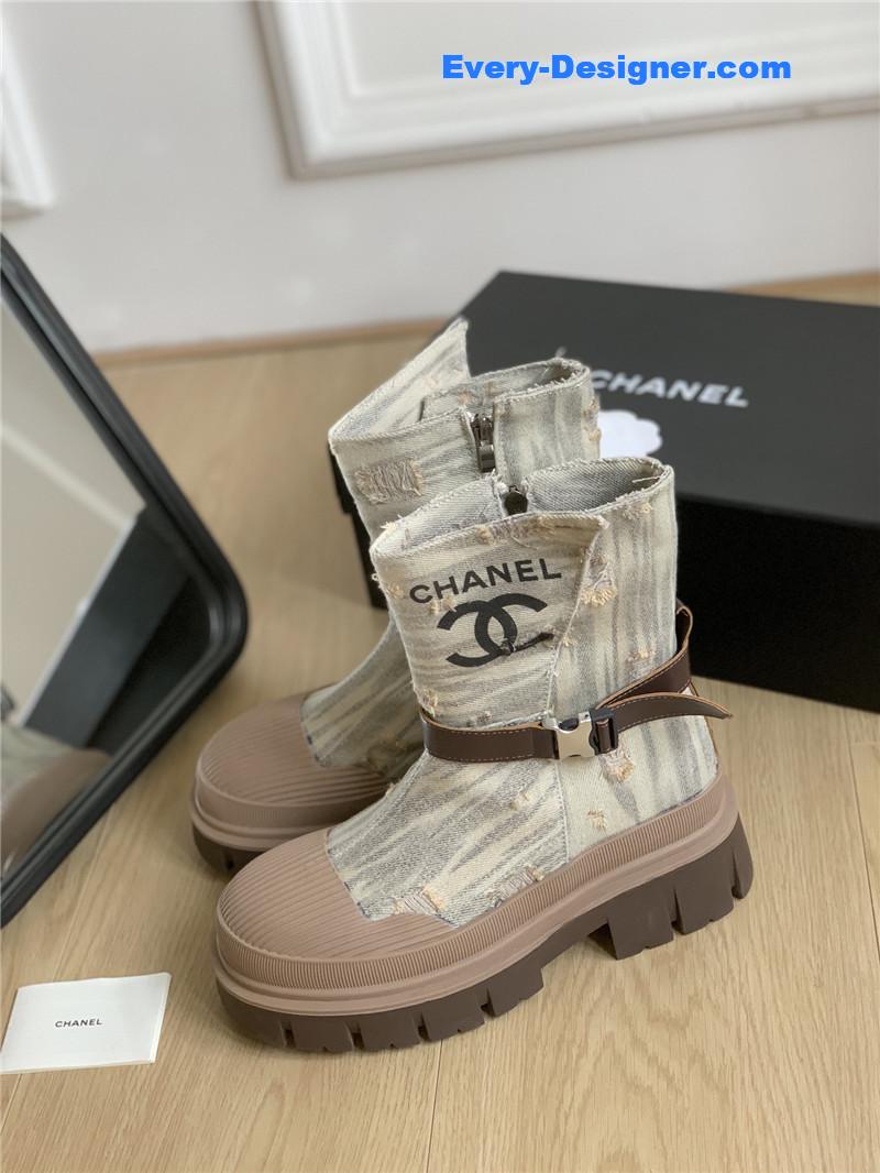 CC hidden canvas boots