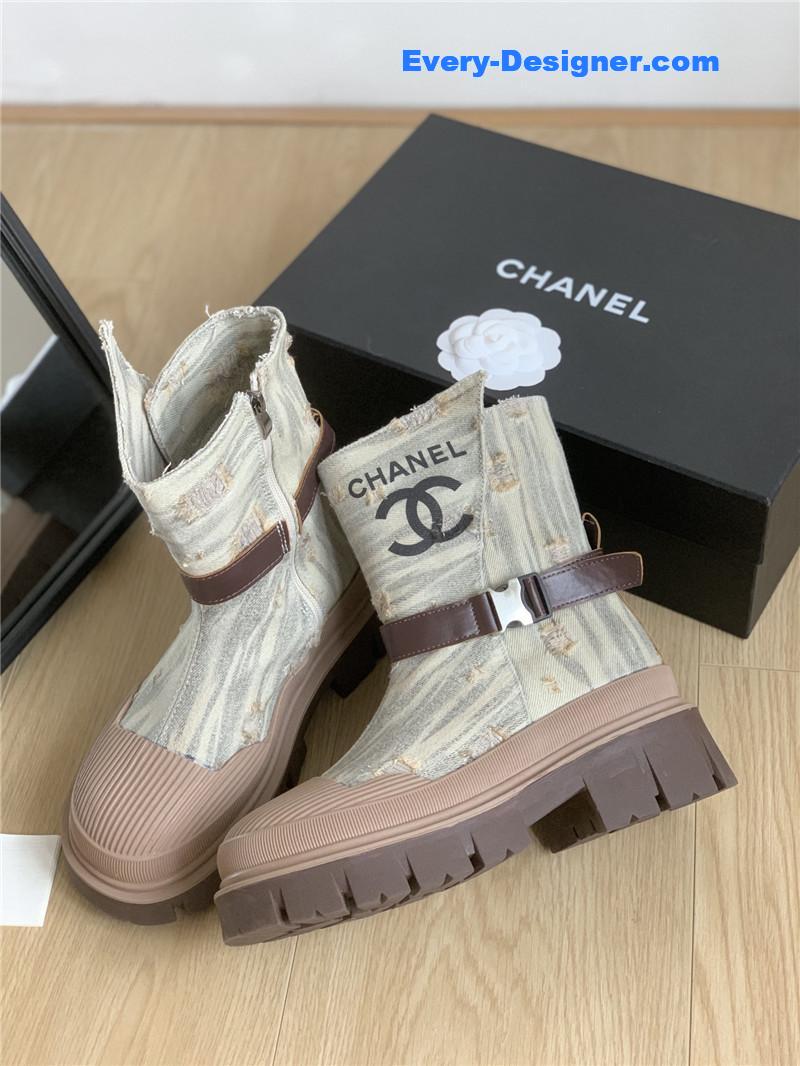 CC hidden canvas boots