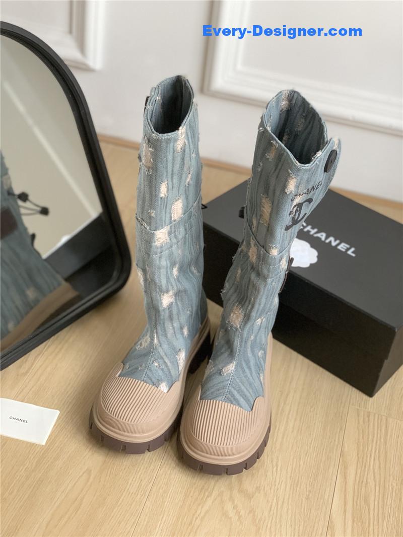 CC hidden canvas boots