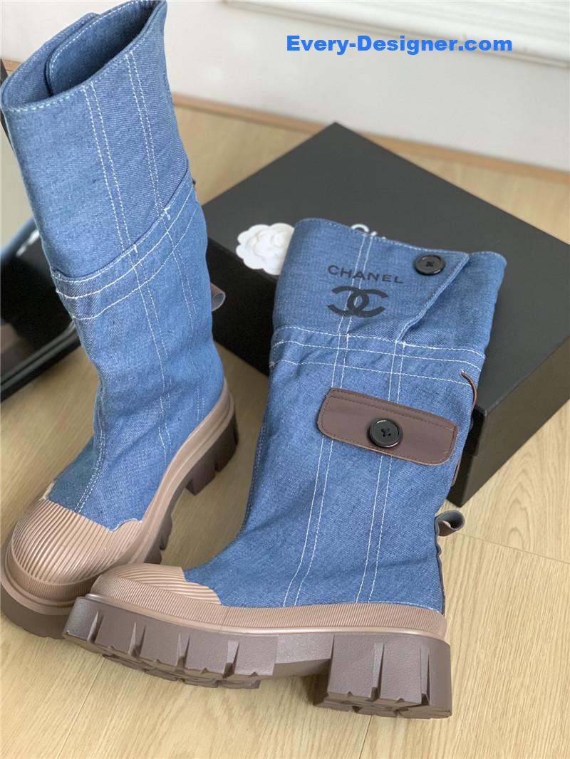 CC hidden canvas boots