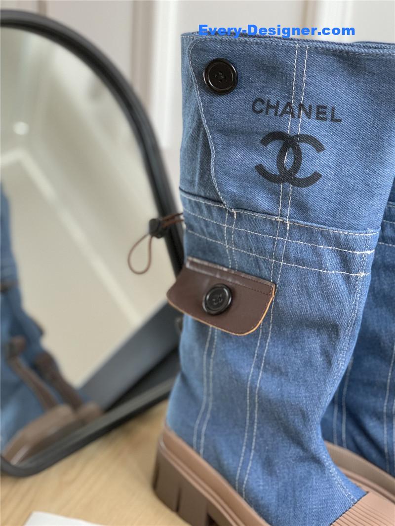 CC hidden canvas boots