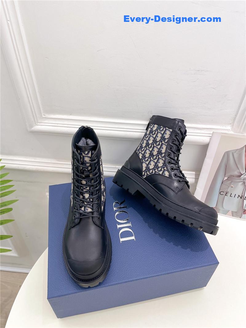 D10r new wool boots