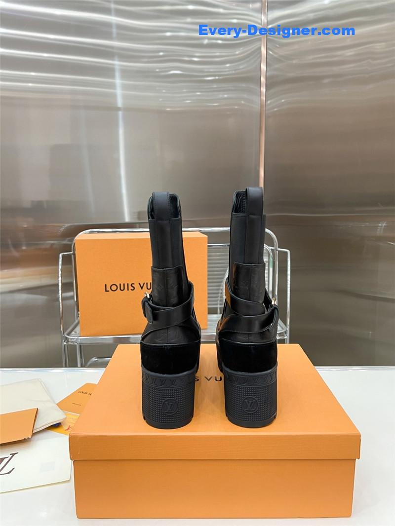 l0vis Vvtt0n lv new runway style women’s boots