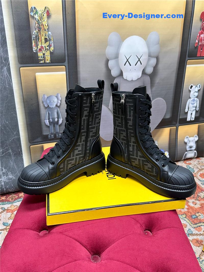 F**di new presbyopia lace-up martin boots