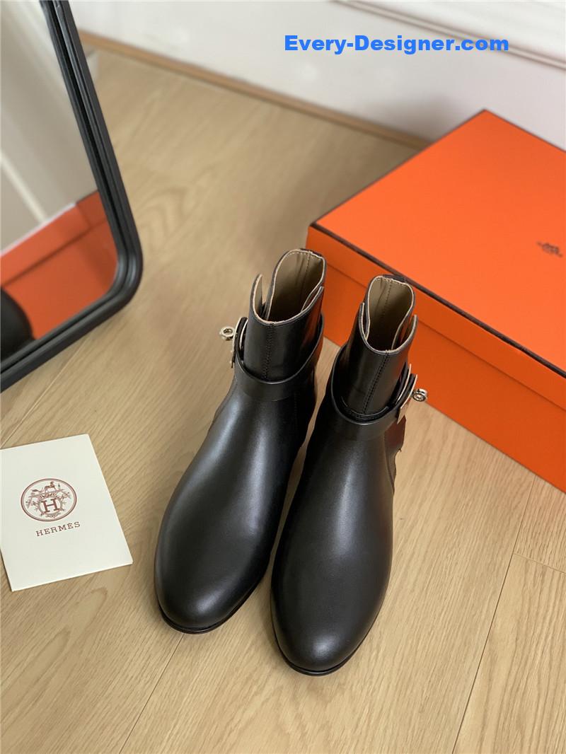 H**me5 classic kelly buckle boots