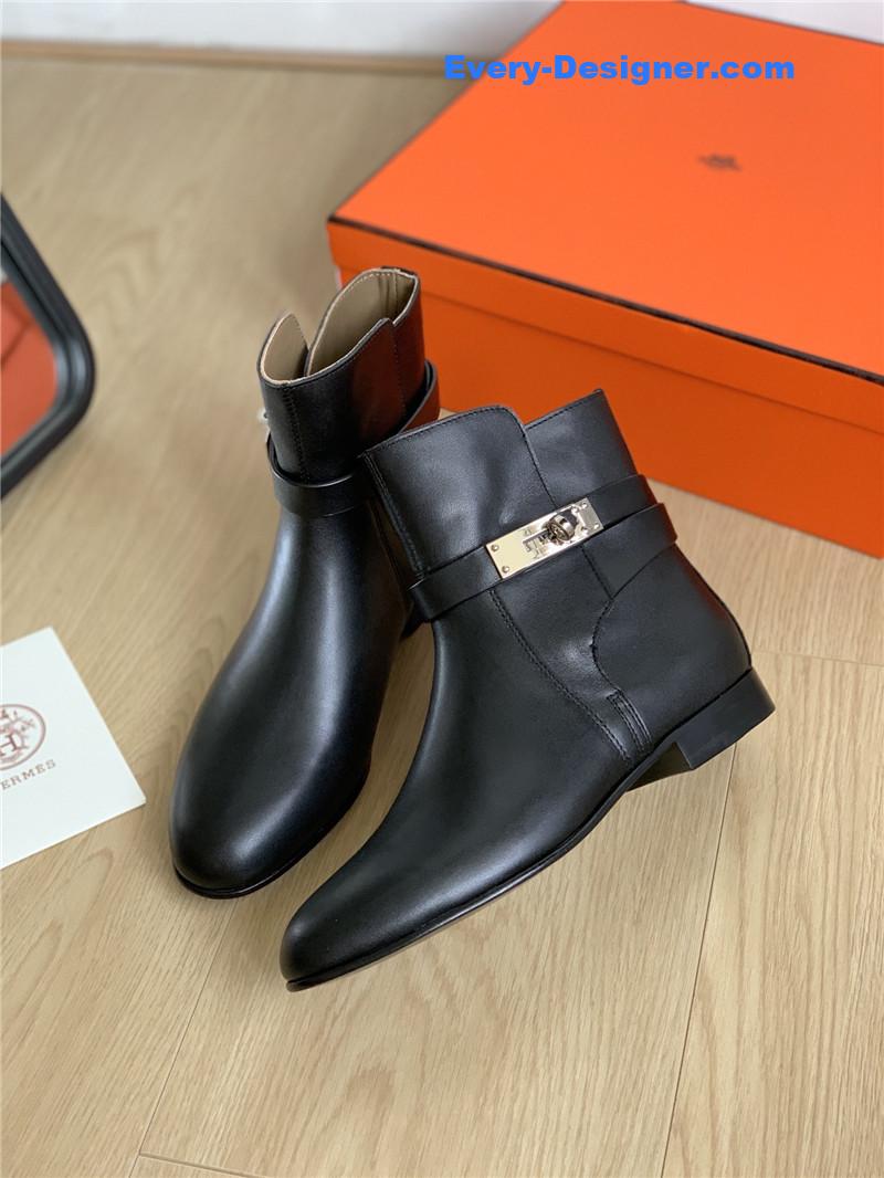 H**me5 classic kelly buckle boots